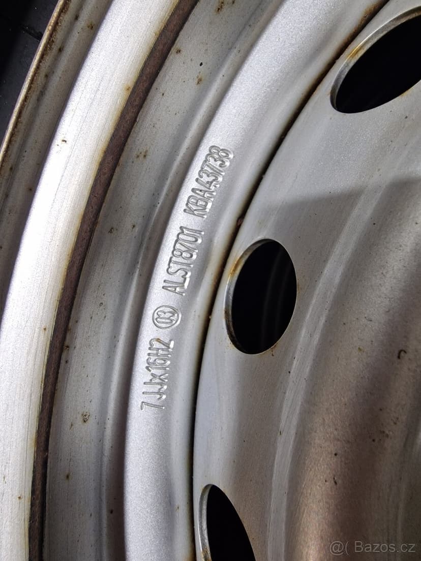 245/70/16 Zimní kola Originál Isuzu D Max Continental 2023