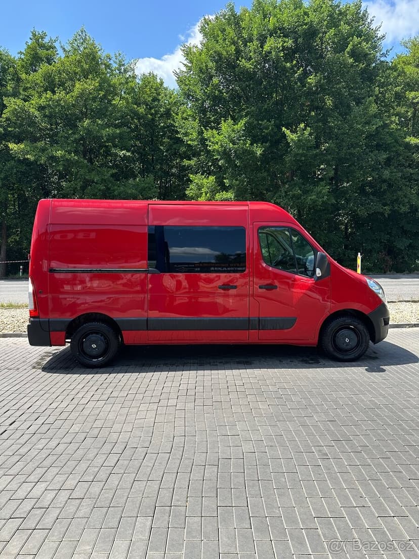 Renault Master 7 míst
