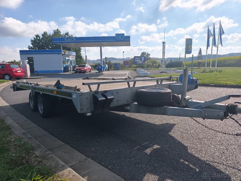 Auto přepravnik Tanatech