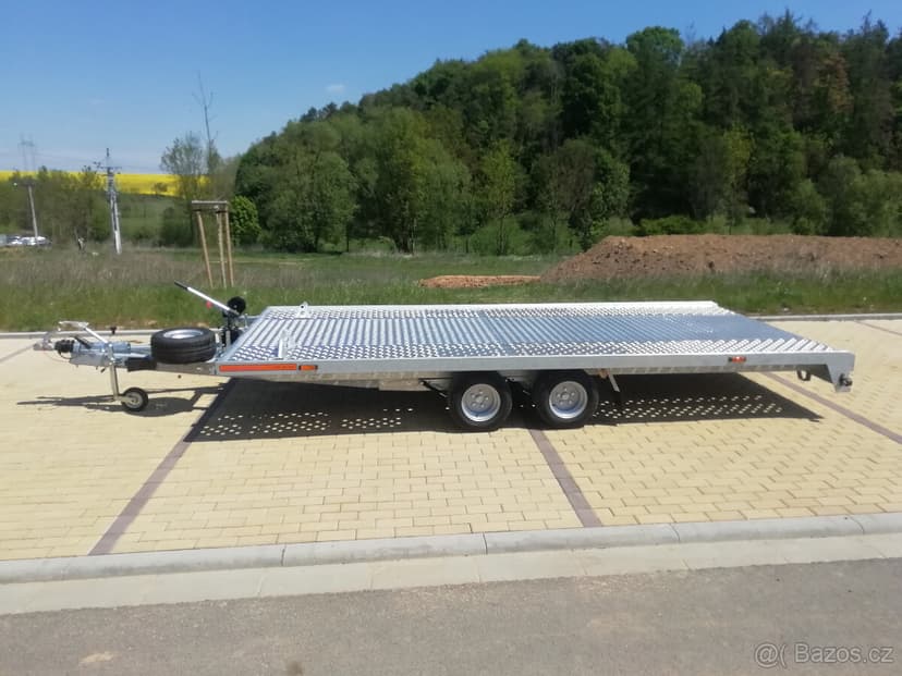 Sklopka hydraulika, ALU plocha 450x210cm, 2700/680kg, výbava