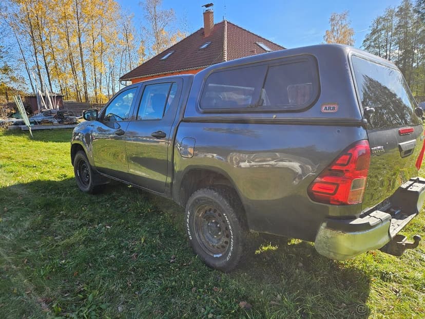Prodám Toyotu Hilux r.v.2018