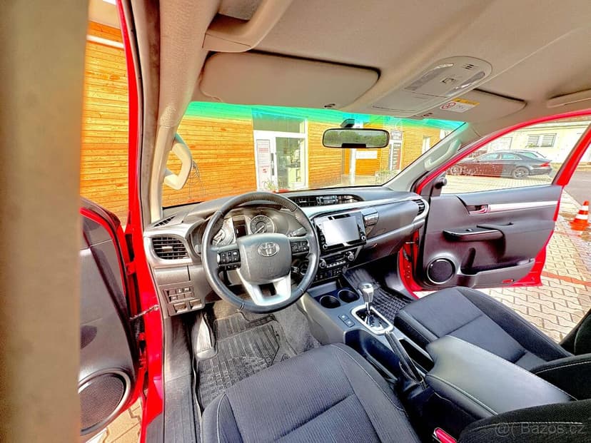 Toyota Hilux 2.4 D-4D (110 kW), 2021, 4×4,1. majitel, Diesel