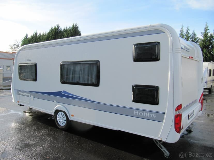 Prodám karavan Hobby 560 kmfe,r.v.2010 + mover,klima,markýza
