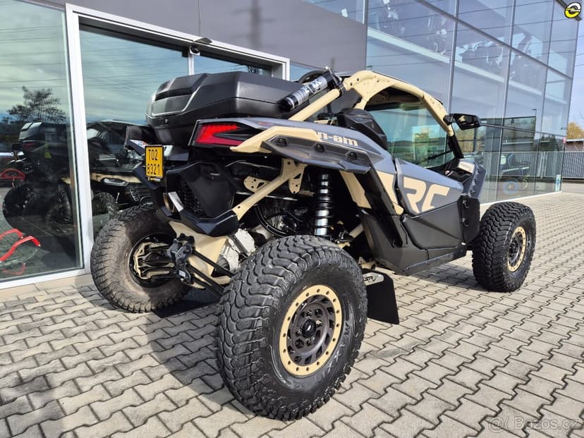 CAN-AM Maverick X3 X RC Turbo RR