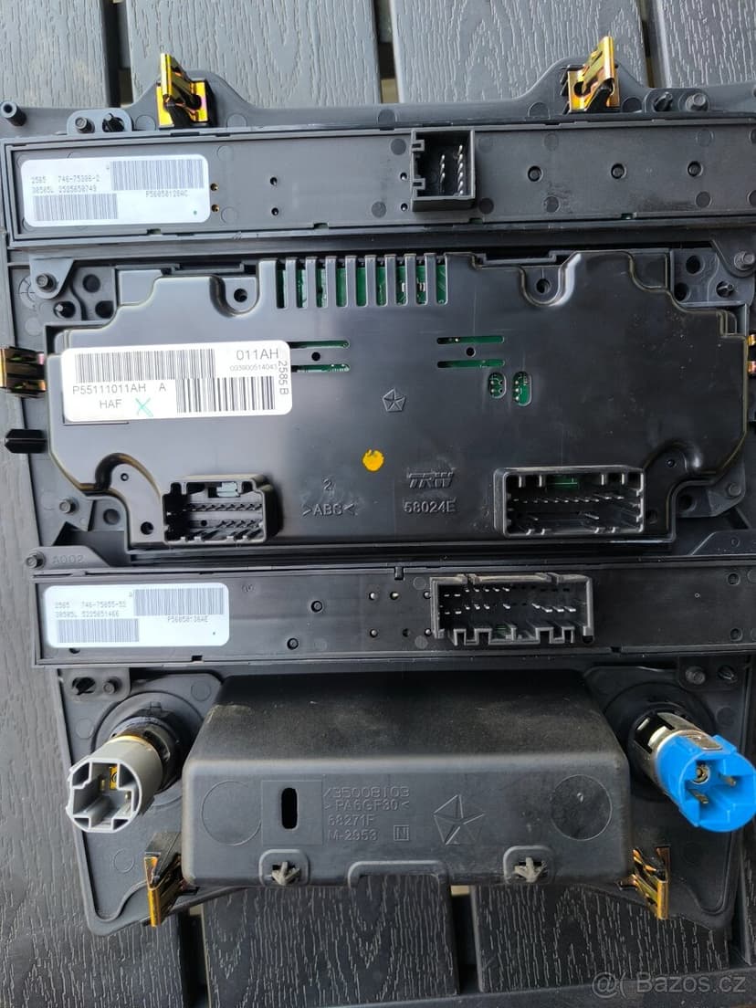 Jeep grand Cherokee  3.0 crdi rok 2006