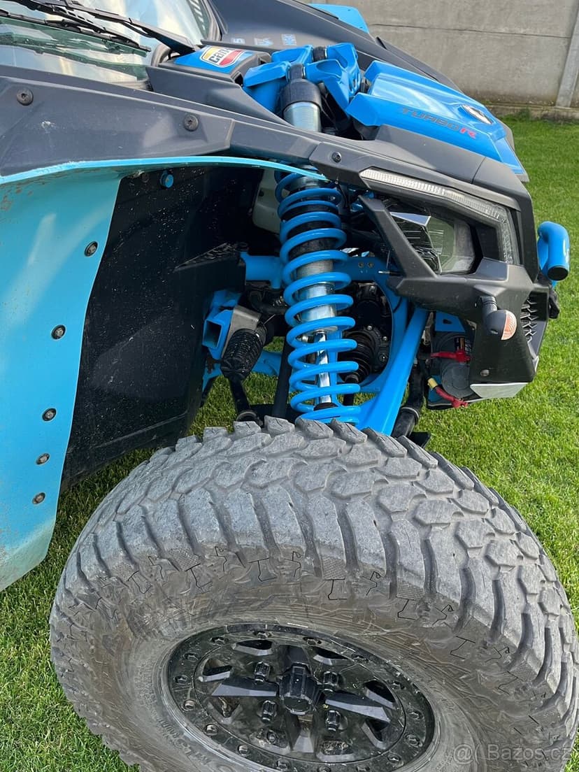 Can am Maverick Can-am x3 turbo