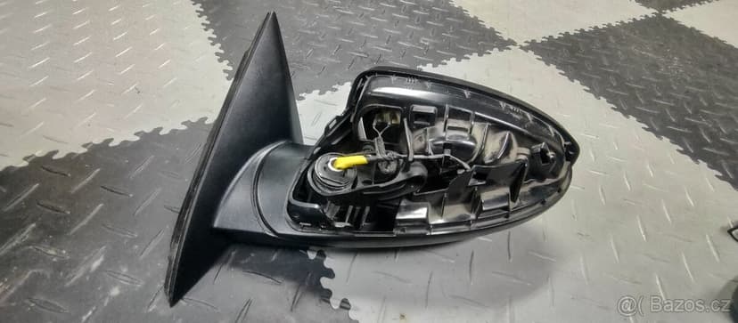 Kia Ceed 3 III CD Land Cruiser 120- zrkadlo antena osvetleni