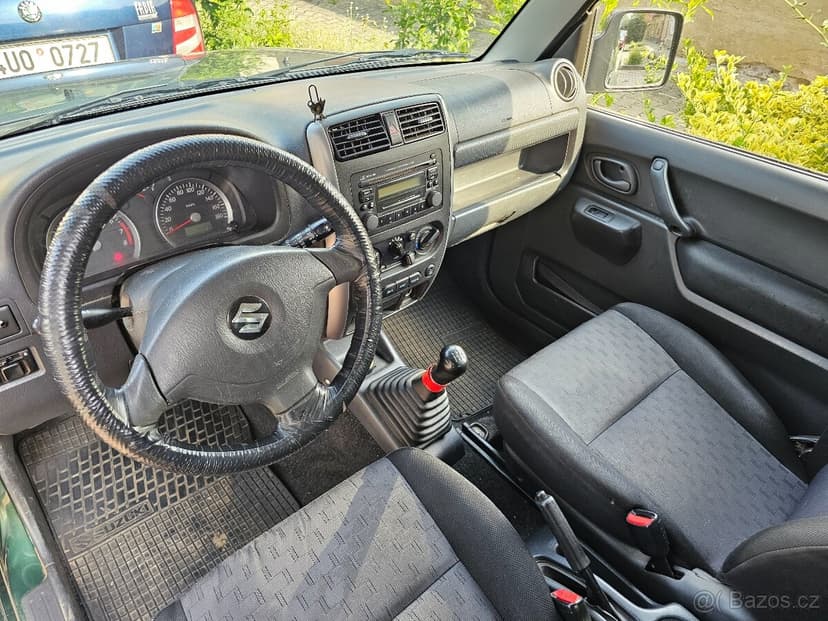 Suzuki Jimny 1.3 rok 2010
