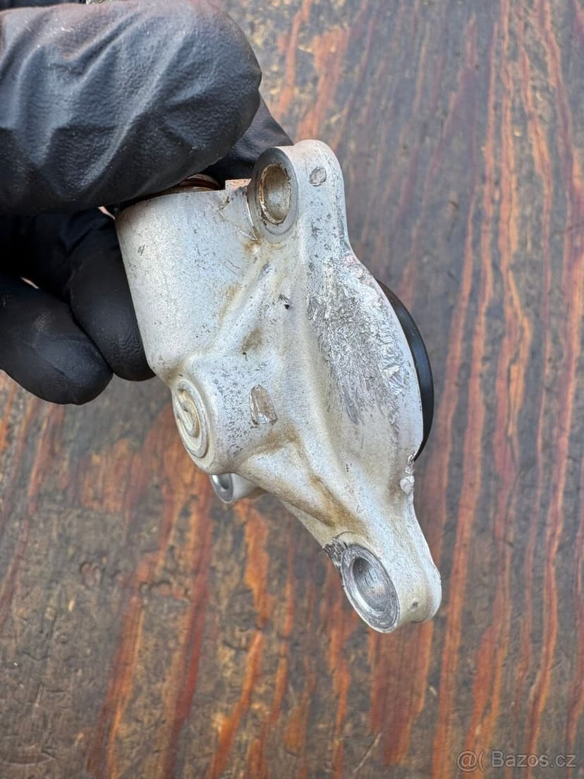 Píst spojky vysouvací koš přítlačného talíře ktm husqvarna