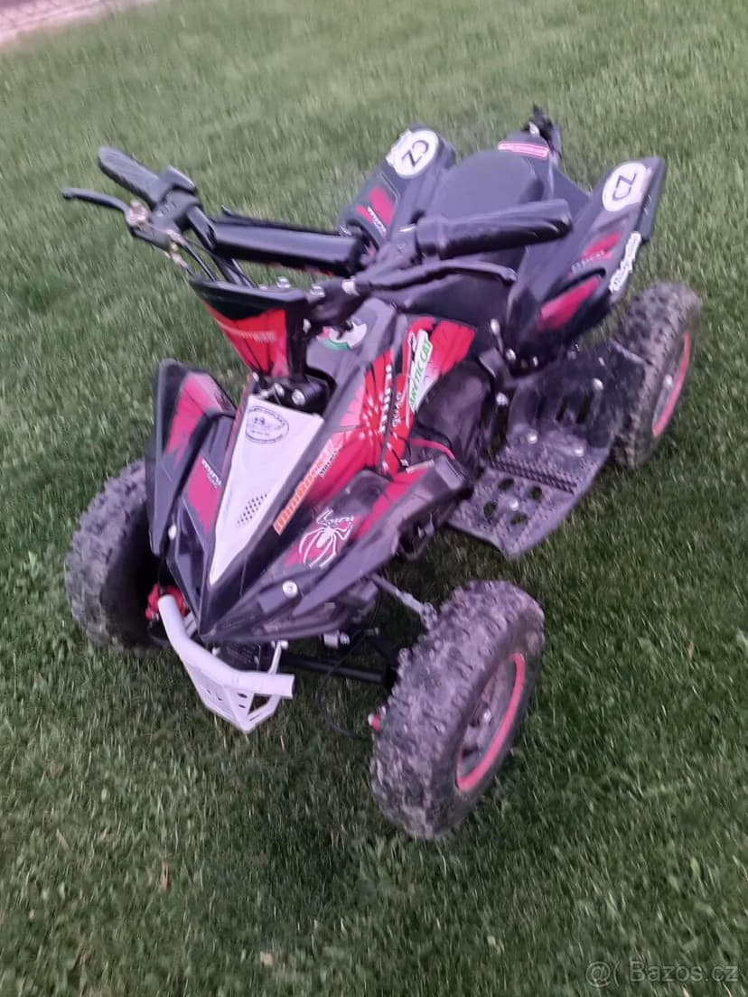 Dětská čtyřkolka