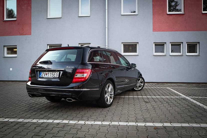 Mercedes-Benz C trieda Kombi 300 CDI BlueEFFICIENCY Elegance
