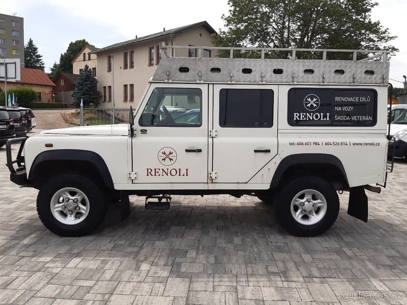 Land Rover Defender 110 TD5, 9míst, naviják, ČR, tažné 3,5t