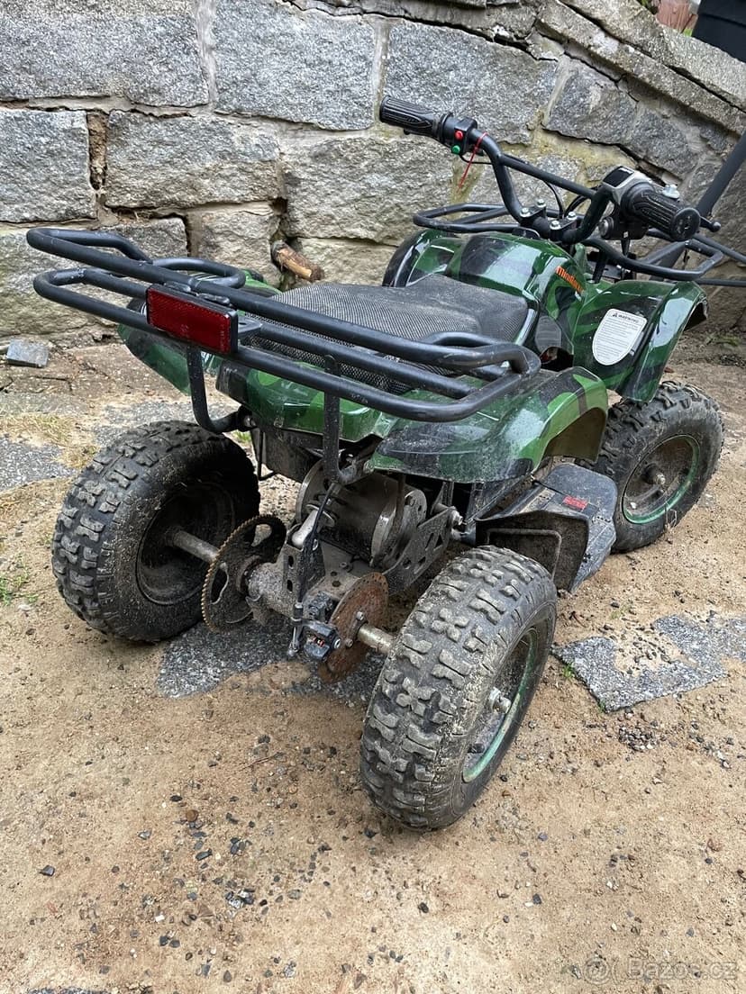 Dětská větší elektro čtyřkolka