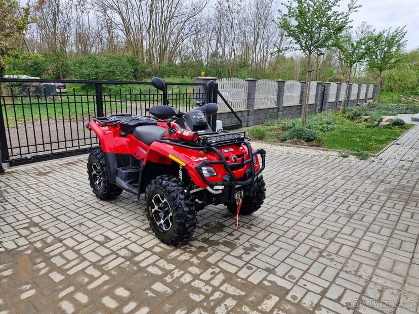 Can-Am outlander 800