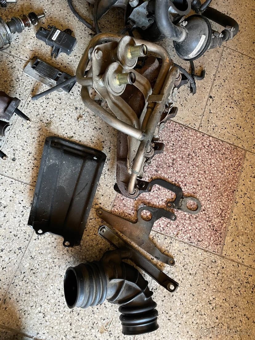 Díly motorů Ford 2,0 OHC Pinto LEVNĚ