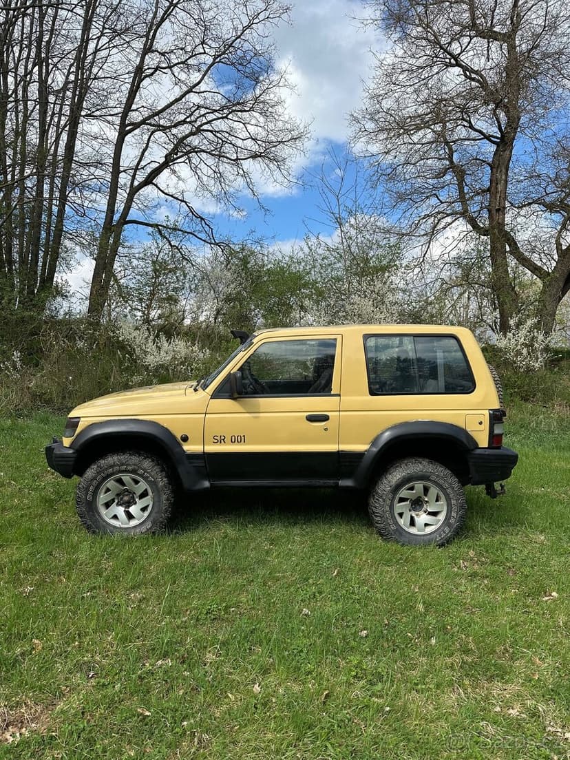 Prodame sve chaluparske Mitsubishi Pajero plnne funkcni