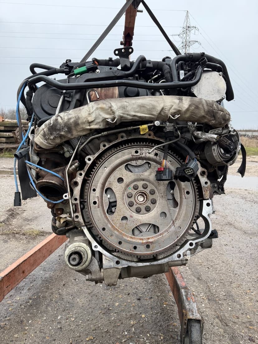 ---LAND ROVER RANGE ROVER 3.0 V6 BiTURBO VELAR DISCOVERY V--