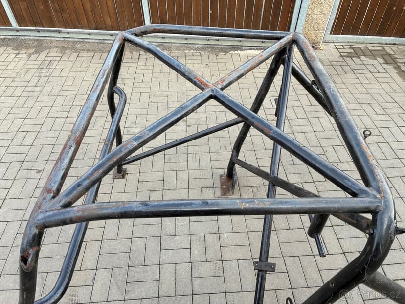 Vnitřní bezpečnostní rám Wrangler YJ