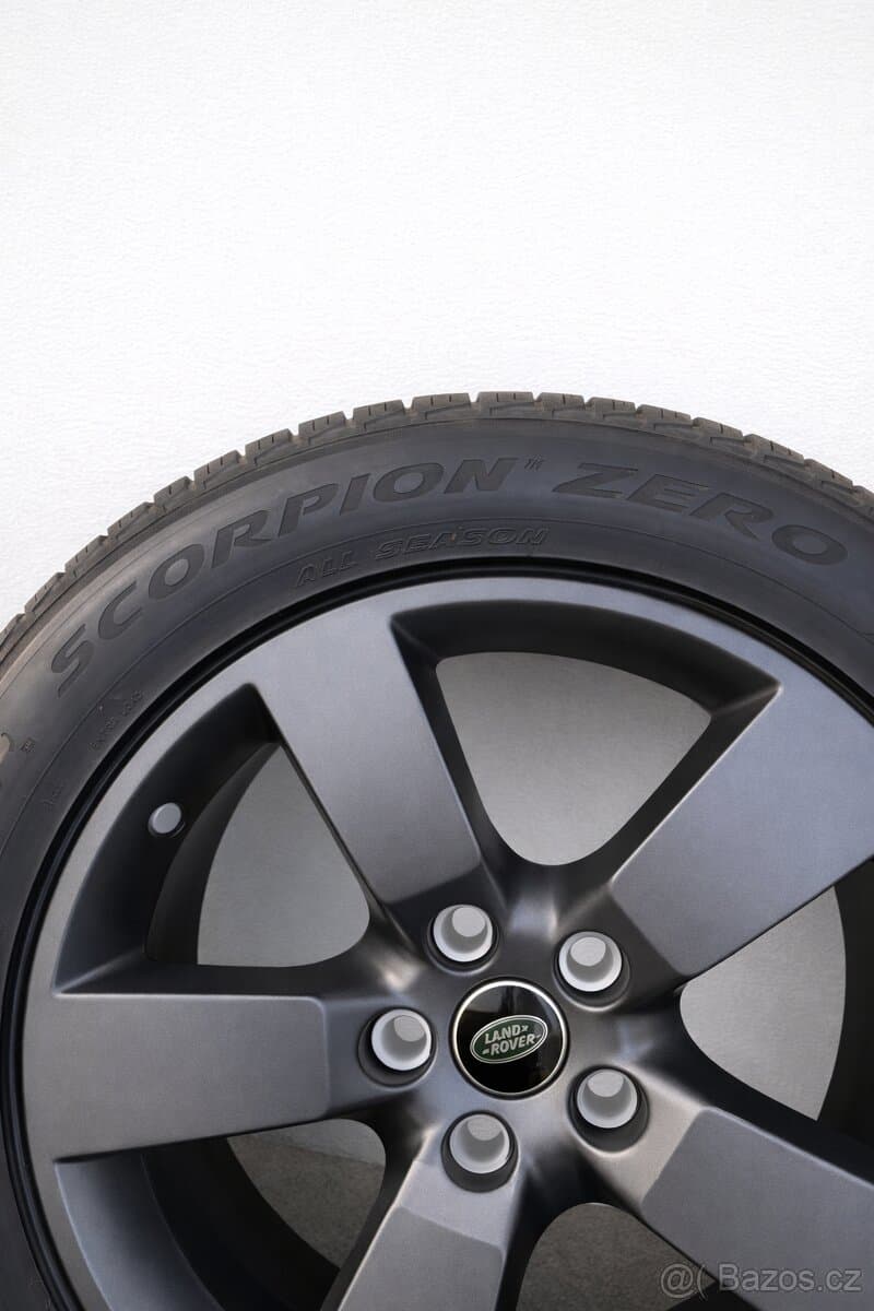 5x Alu kola vč pneu na Land Rover Defender R20
