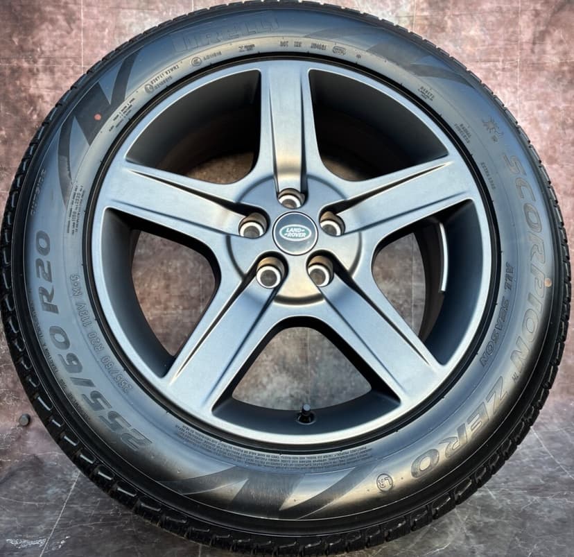 Originální alu kola Land Rover Defender 255/60R20