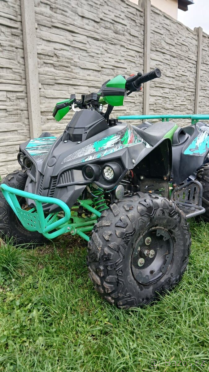 Prodám čtyřkolku warrior 125 automat