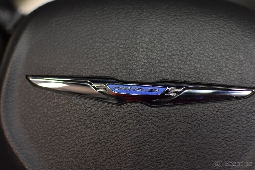 Chrysler airbag palubní deska bezpečnostní pás