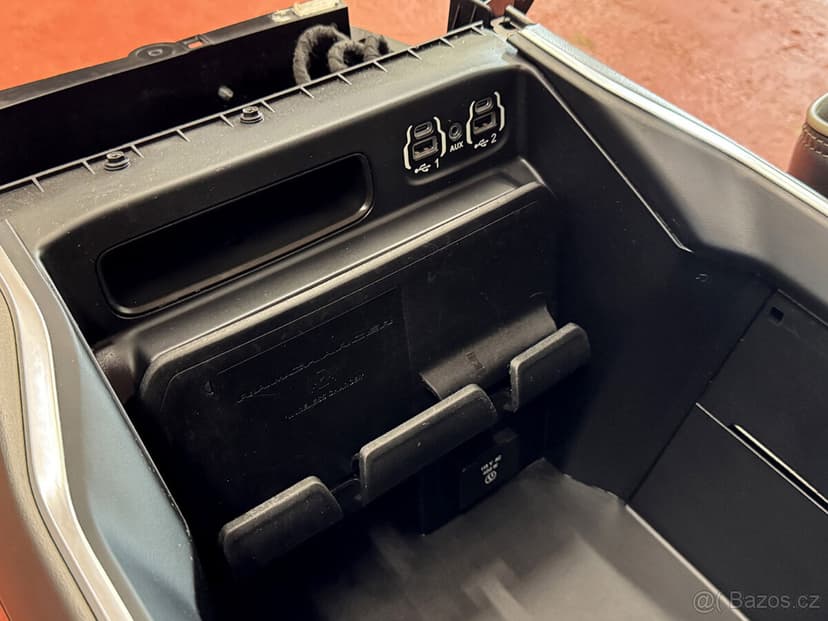 Kožená sedadla Dodge RAM 1500 5. generace 2019-2024 LARAMIE