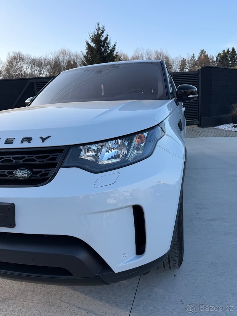 Land Rover Discovery 5