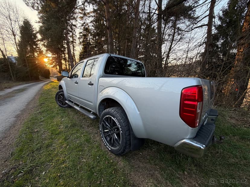 Nissan Navara D40