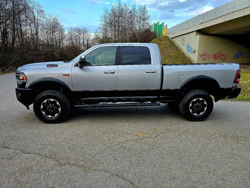 Dodge Ram 2500 Power Wagon, NEBOURANÉ, DPH, LPG