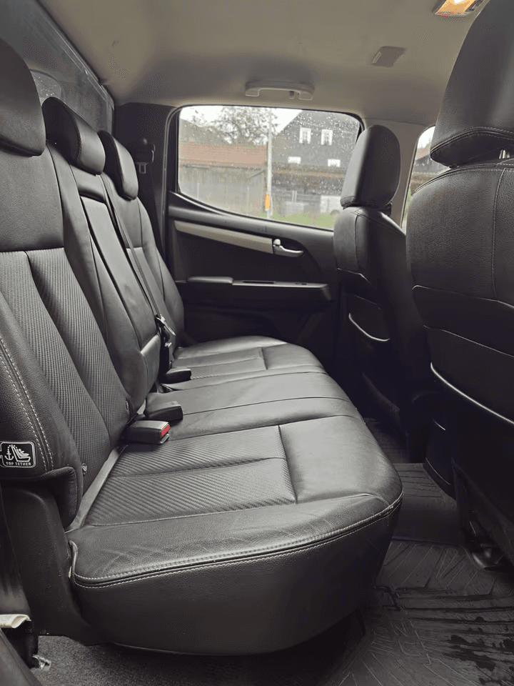 Isuzu D-max LS 2017 120kw automat