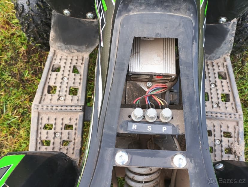 Dětská čtyřkolka LIYA