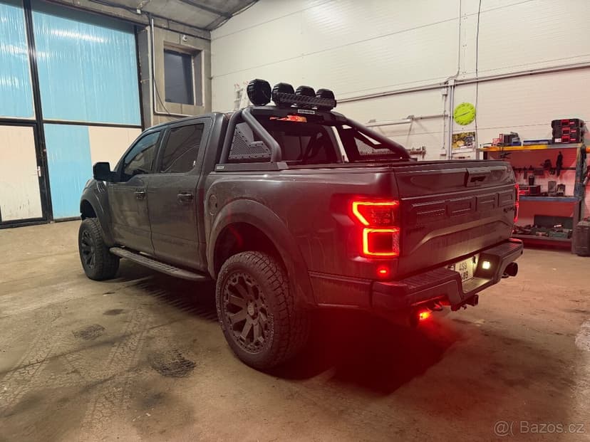 Ford F-150 Raptor|3.5V6|336kW|4x4|DPH|NEHAVAROVANÉ