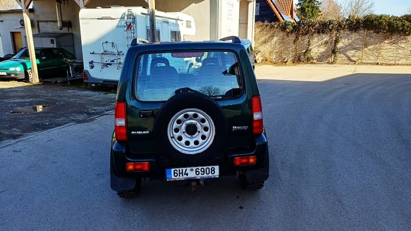 suzuki jimny 4x4  107... najeto ( velmi pekny stav )