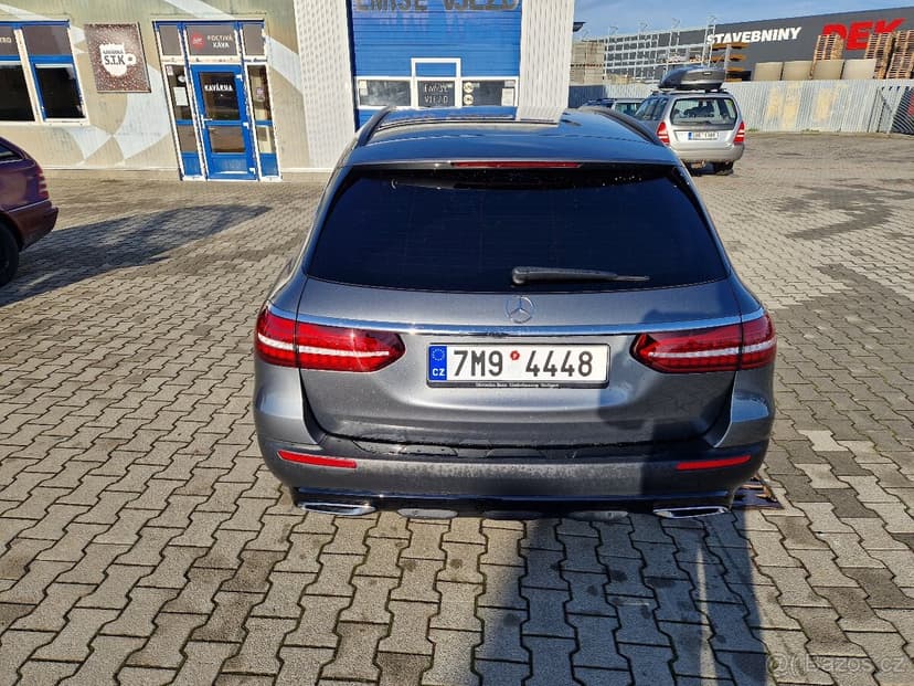 Mercedes-Benz E400D All-Terrain 2022 77 tis. km DPH