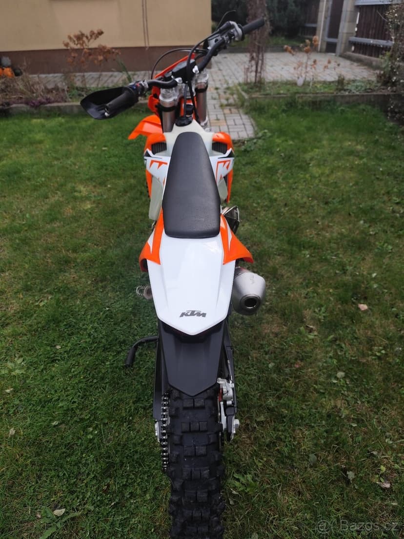 KTM EXC 300 2T 2023 100MTH, TP+SPZ - PĚKNÝ STAV