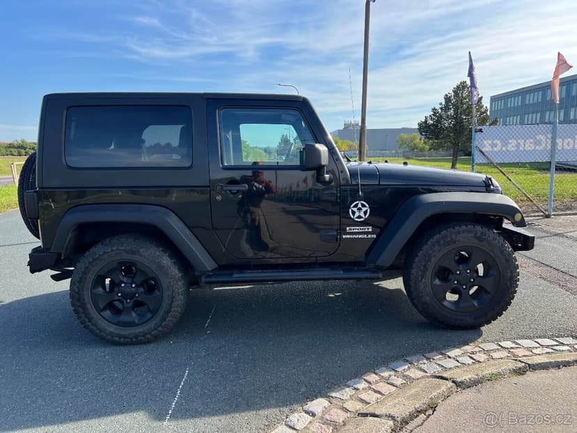 Jeep Wrangler, 2.8 CRD 4X4 HARD TOP, TAŽNÉ