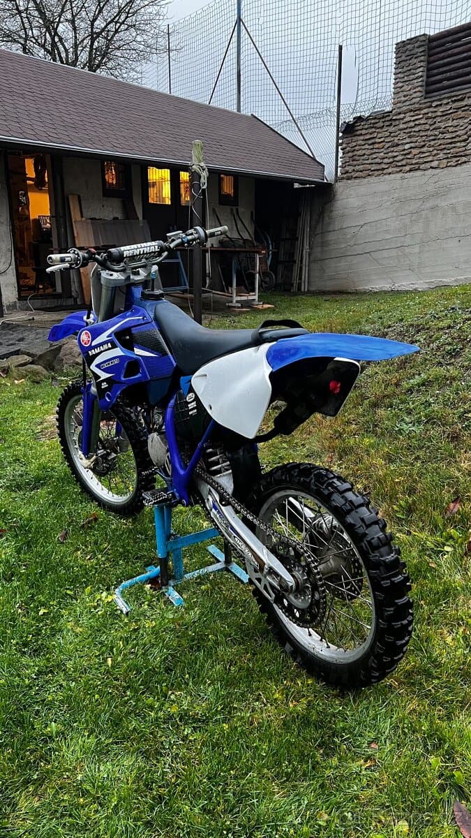 Yamaha YZ 125