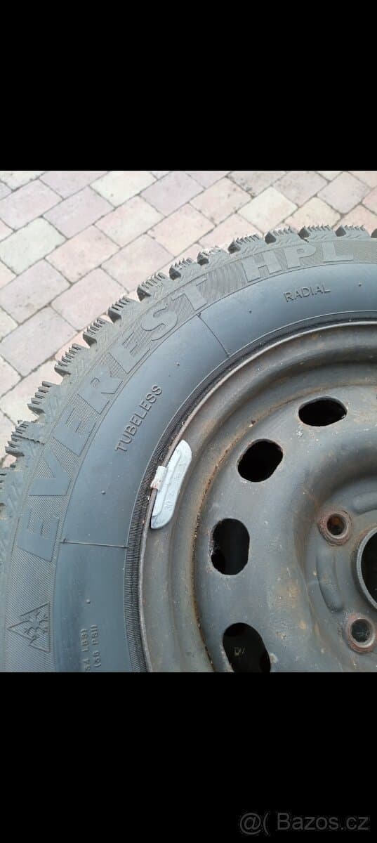 Zimní pneu s disky, z Ford  Sierra 195×65×R14