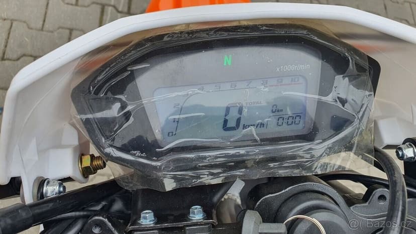 Motorka Mikilon Defender 250RR kola21/18 oranžová