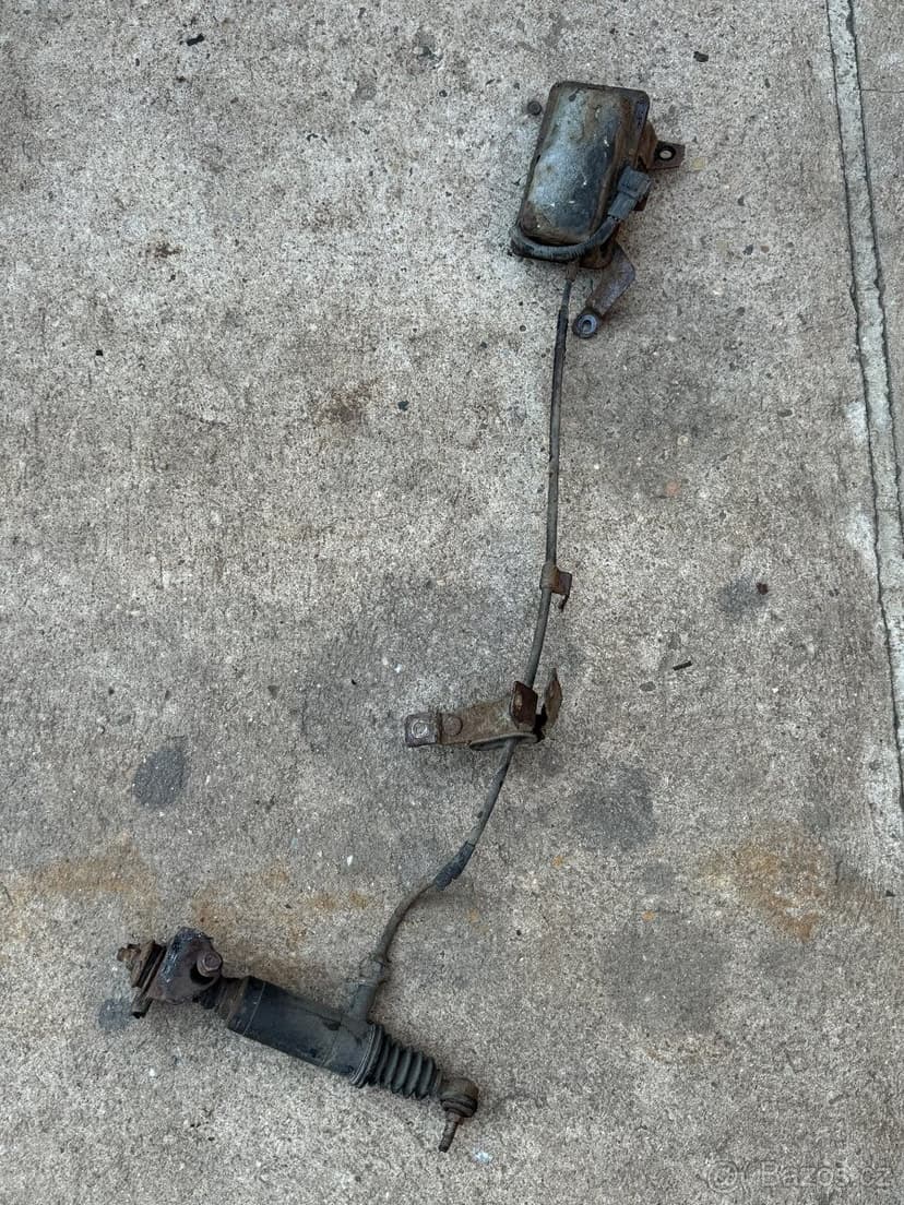 Palivová nádrž Nissan Patrol Y61 a jiné díly