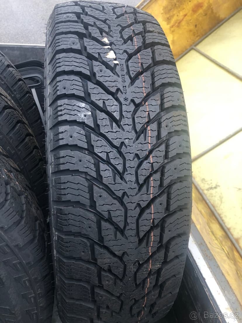 Zimni Pneu Jeep