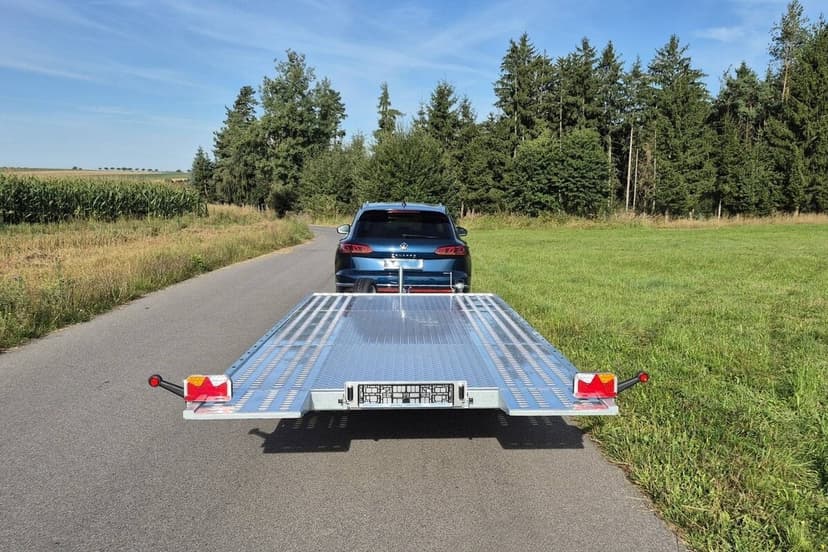 Přívěs Balhanger OptiLift 3050 3000kg autopřepravník