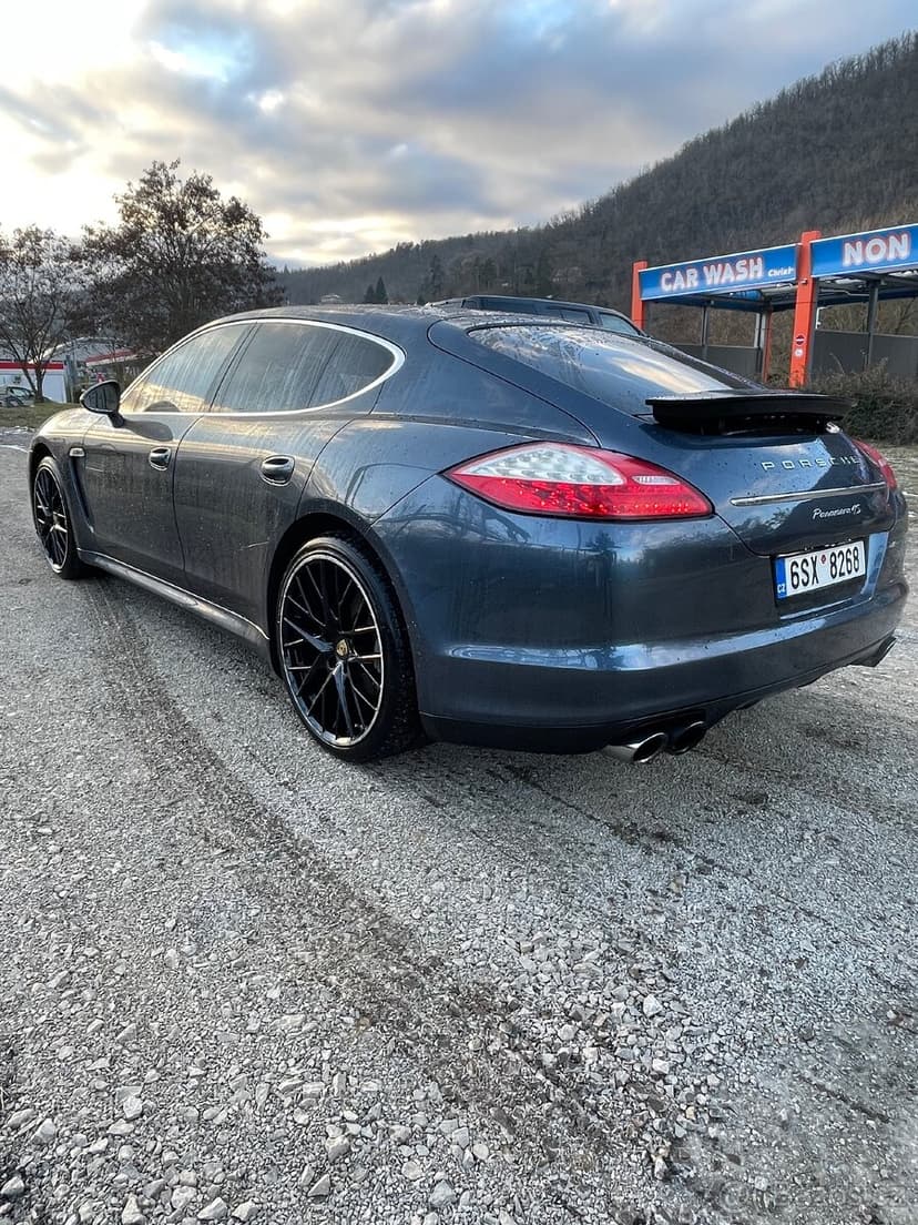 Porsche panamera 4S 4x4