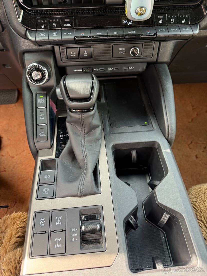 Toyota Land Cruiser 250 invisible 2,8L Rok vyroby 01/25
