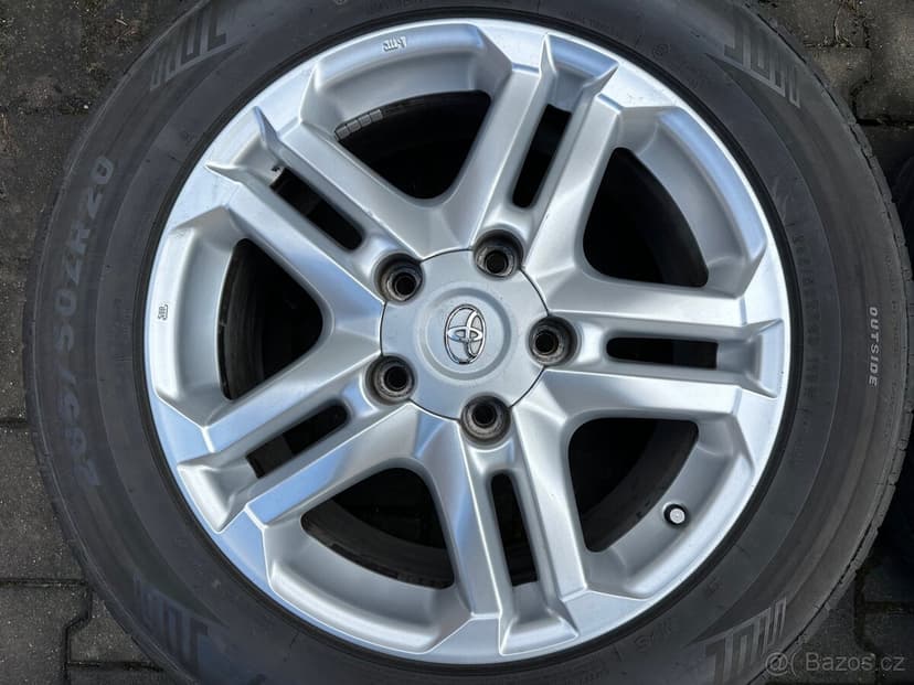 TOYOTA LAND CRUISER V8 J200 ORIGINÁL ALU - 285/50 R20