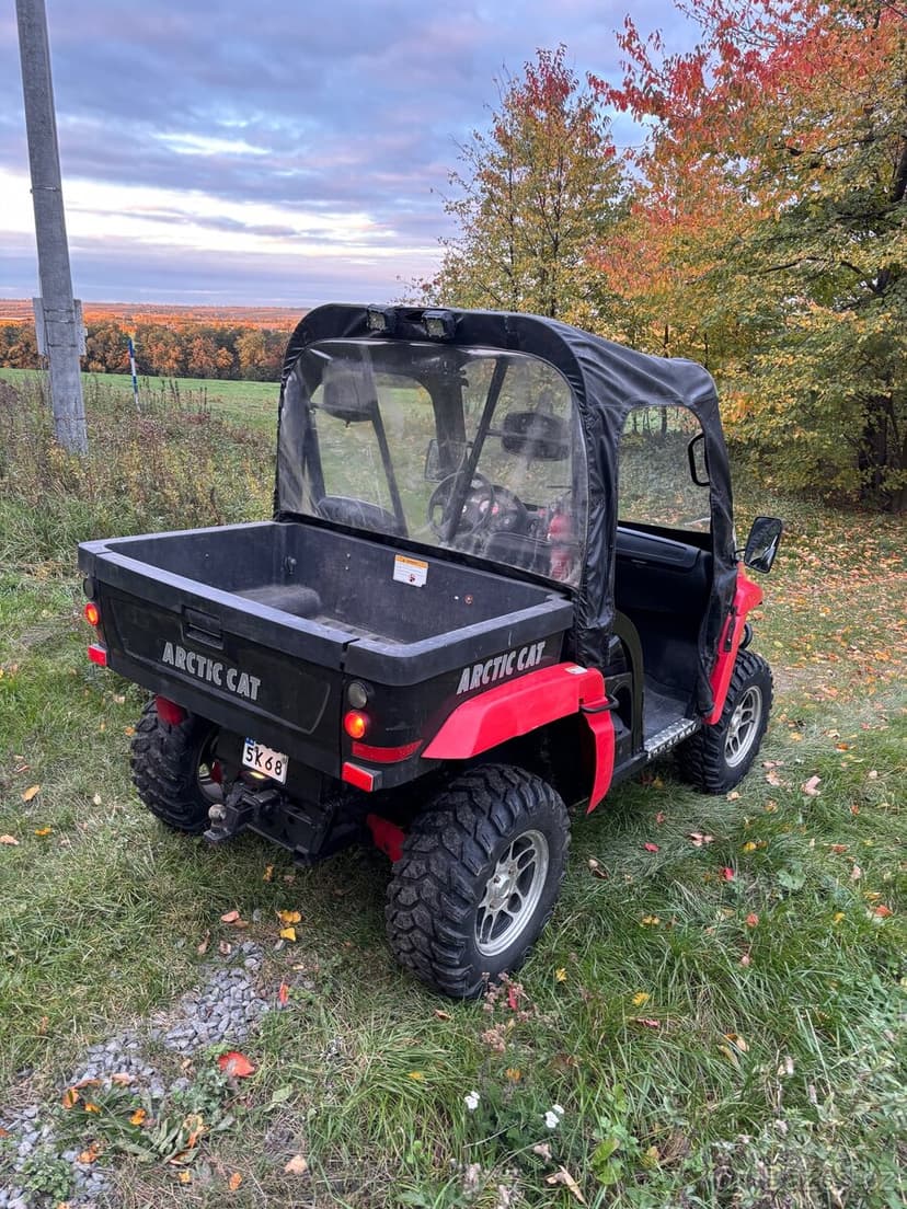 Arctic-Cat 650 Prowler