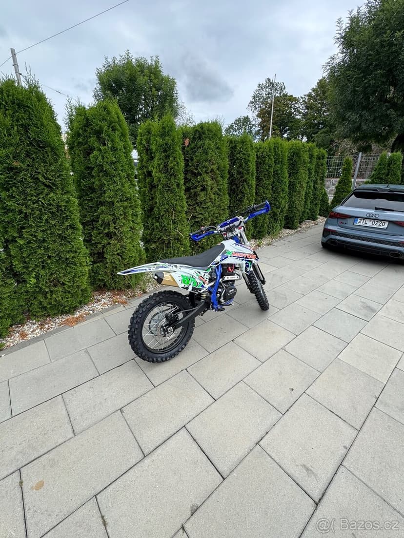 Xmotos -XB-88 250 cc 4t kola 21-18