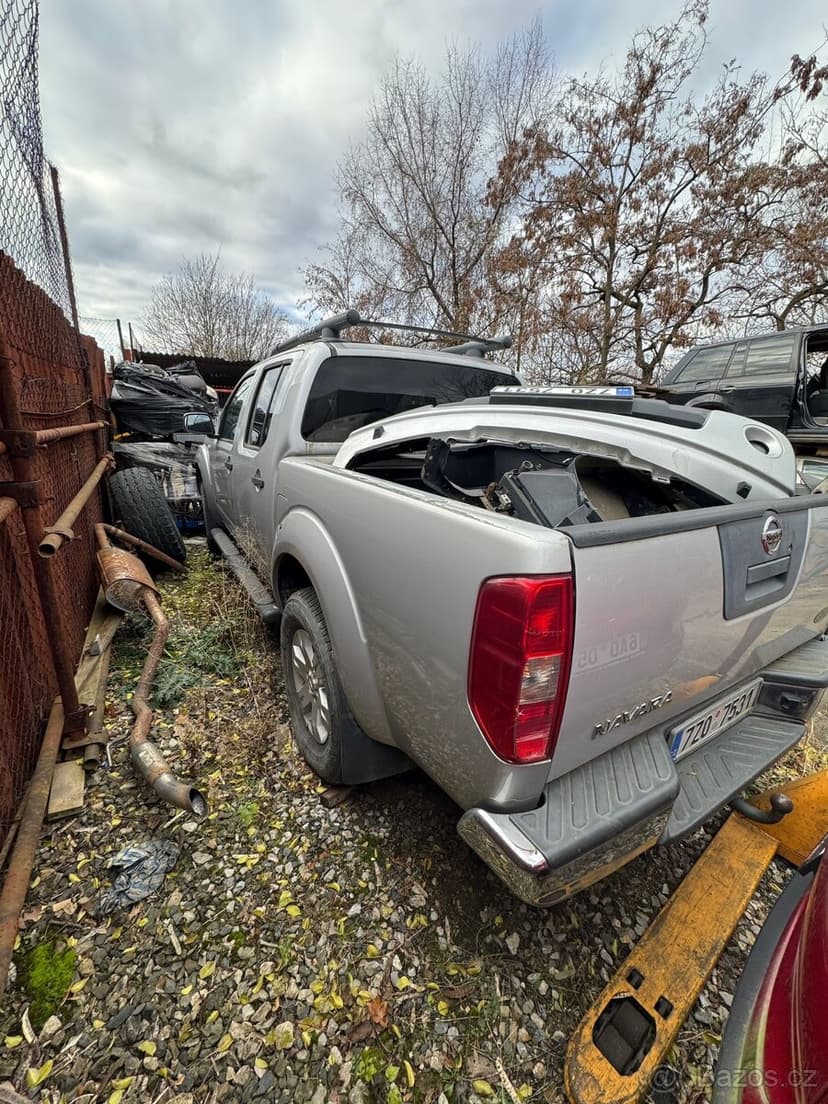 Prodám Nissan Navara 2,5D 126 kw automat 06