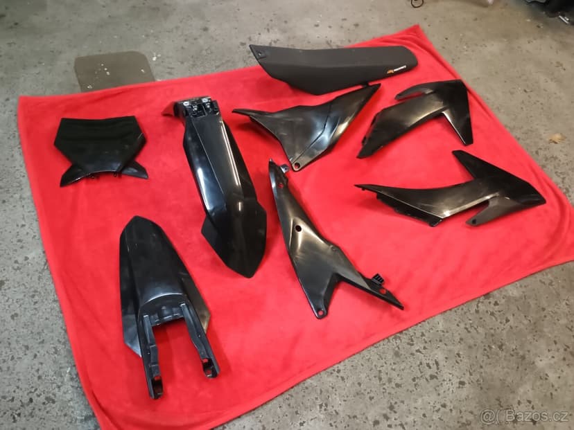 Prodám plasty na KTM